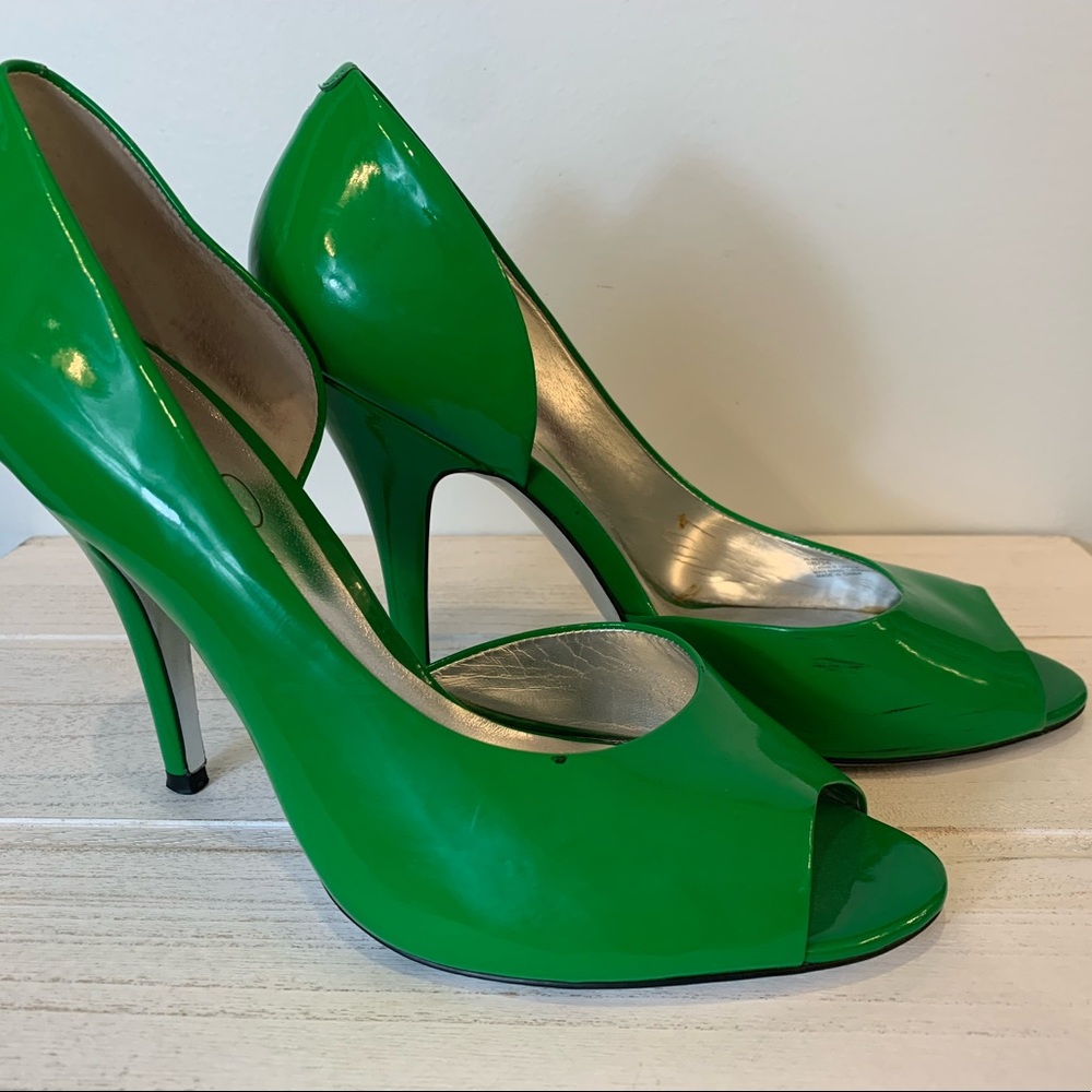 Jessica Simpson Kelly Green open-toe heels. Size 8.